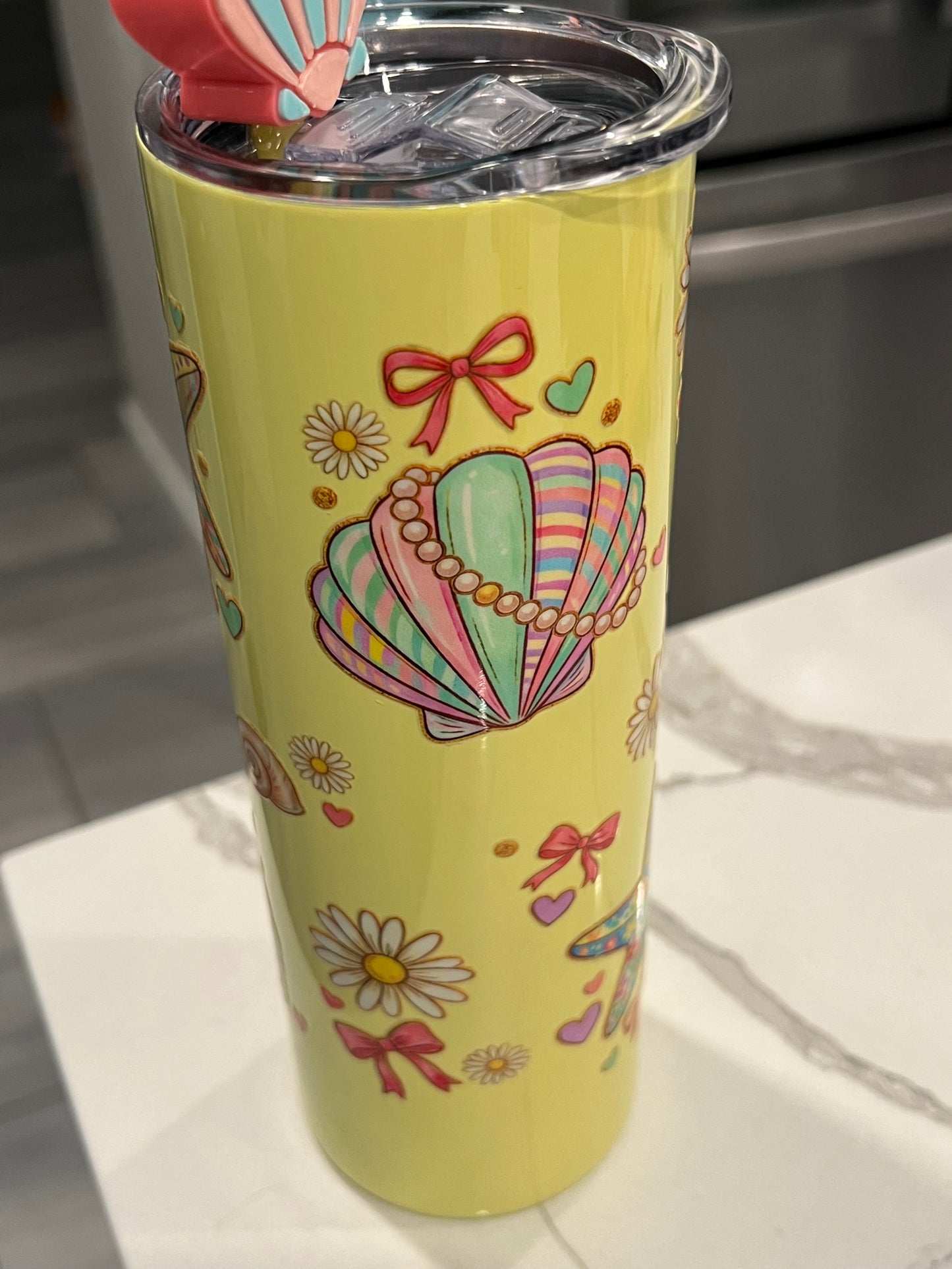 Sea Shell Yellow 20 oz Tumbler w/Topper